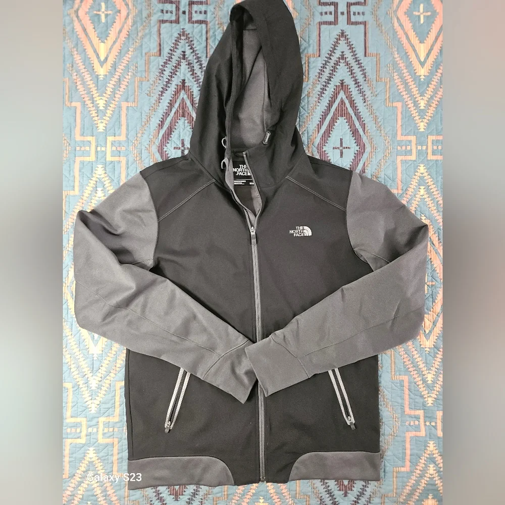 The North Face Men's Black‎ and Gray Jacket
